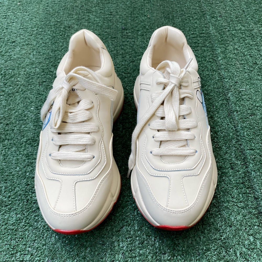 Gucci sneakers